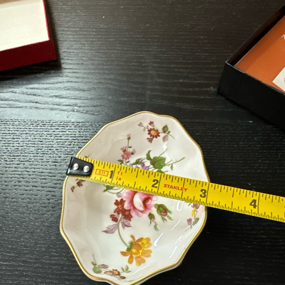Trinket Dish Royal Crown Derby Posies XLII New In Box - Picture 9 of 9